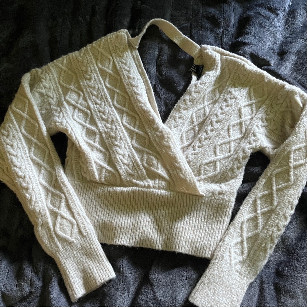 Cable Knit Cream cropped Sweater with slouched shoulders